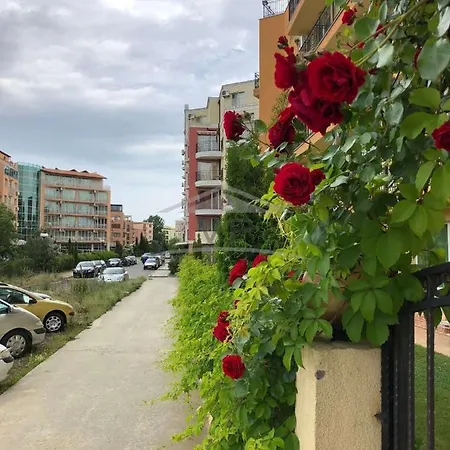 амадеус 19 Lägenhet Slăntjev Brjag
